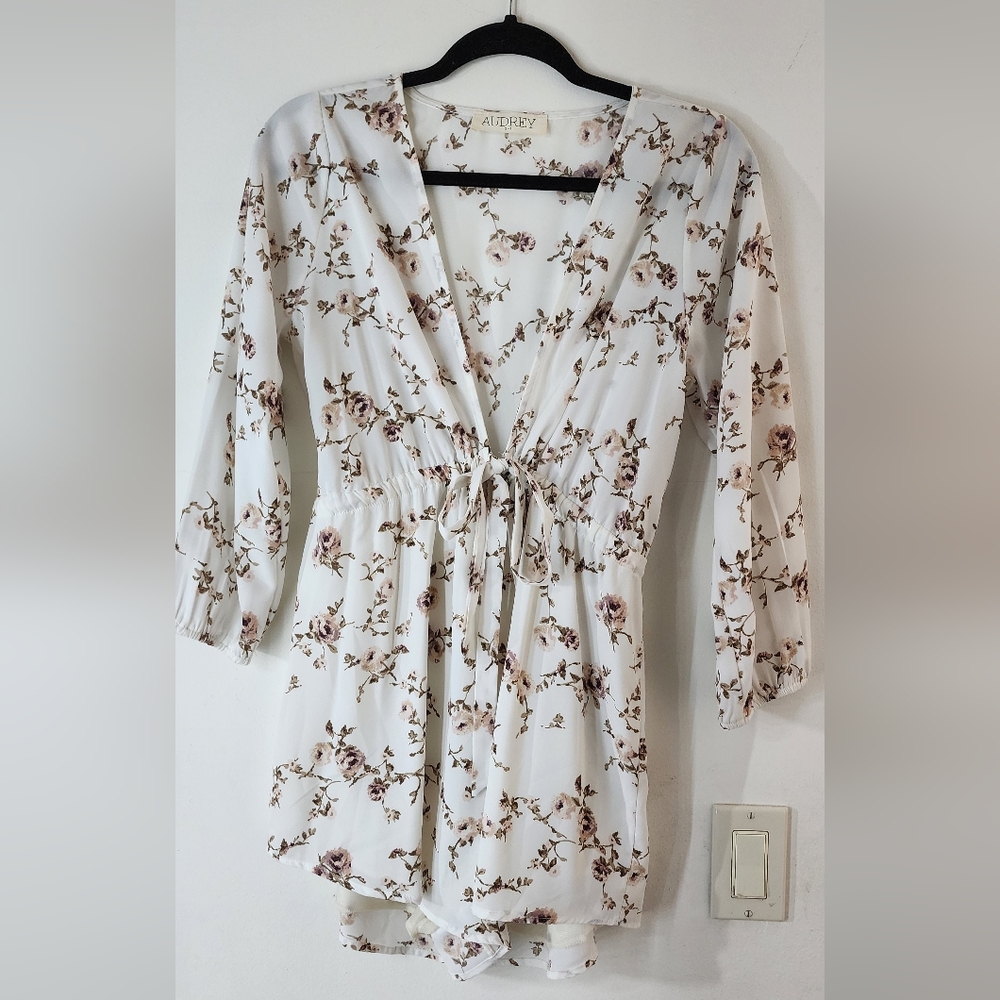 Biege floral Romper